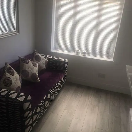 Webb Place 2 Bedroom Apartment ! Croydon Exterior photo